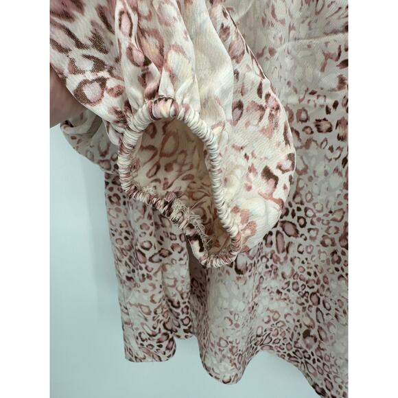 Ophelia Roe Top Women 1X Pink Cream Cheetah Print V-Neck Long Sleeve Blouse - Picture 4 of 7